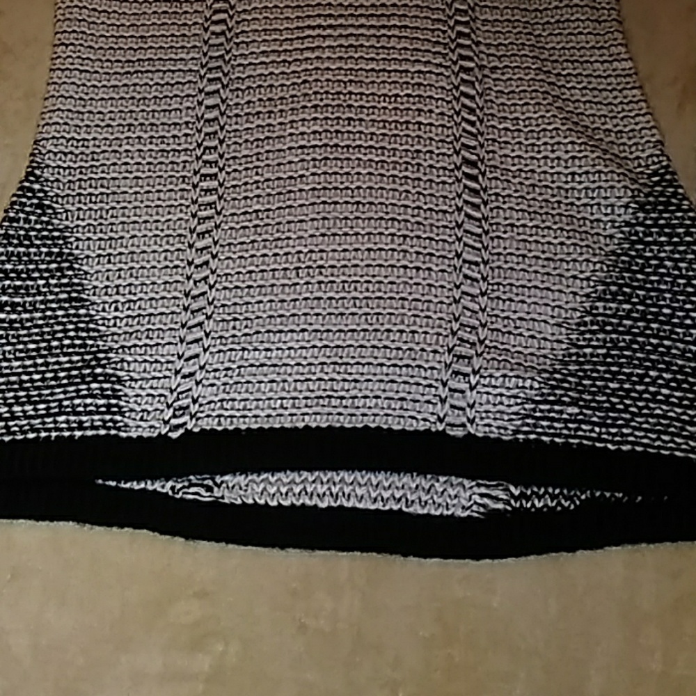 Sweater - Picture 3 of 4